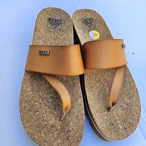 Reef women’s shoes v.good condition